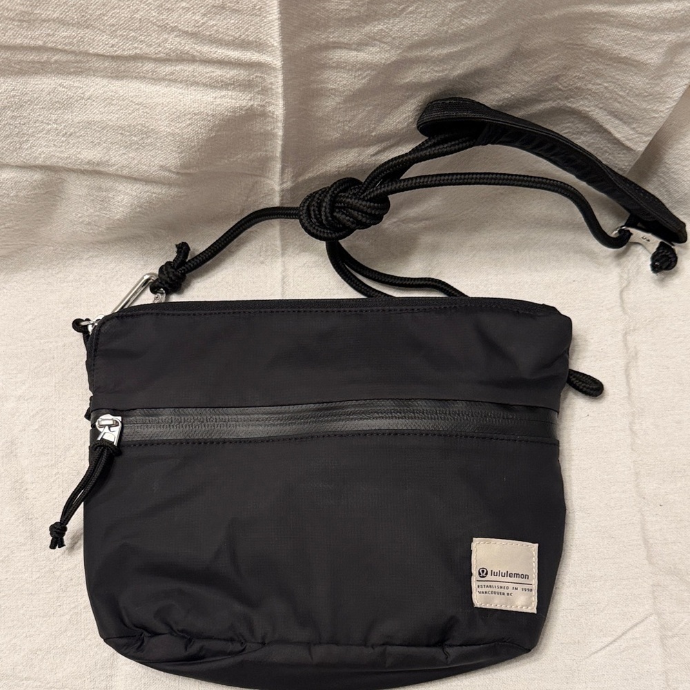 lululemon athletica Black Nylon Crossbody Sling Bag